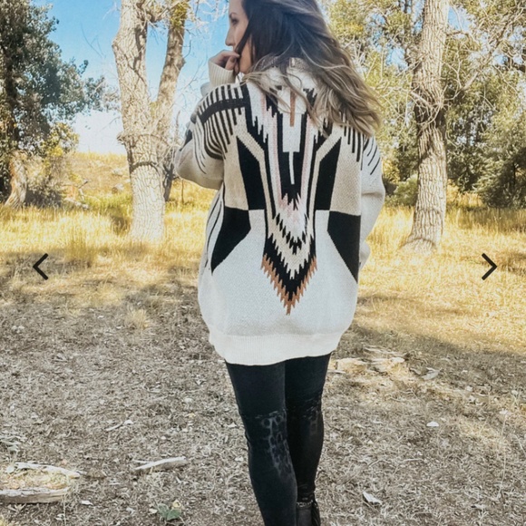 Remember that Day Tribal Print Cardigan - Picture 3 of 7